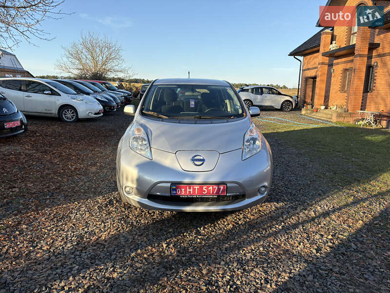 Хэтчбек Nissan Leaf 2015 в Луцке фото 2 Хэтчбек Nissan Leaf 2015 в Луцке