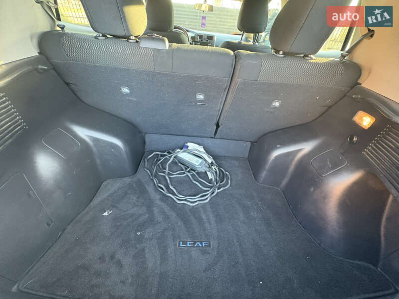 Хэтчбек Nissan Leaf 2015 в Луцке фото 17 Хэтчбек Nissan Leaf 2015 в Луцке