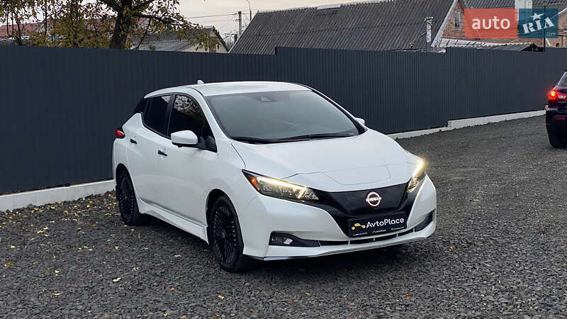Хэтчбек Nissan Leaf 2023 в Луцке