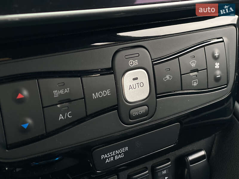 Хэтчбек Nissan Leaf 2023 в Луцке