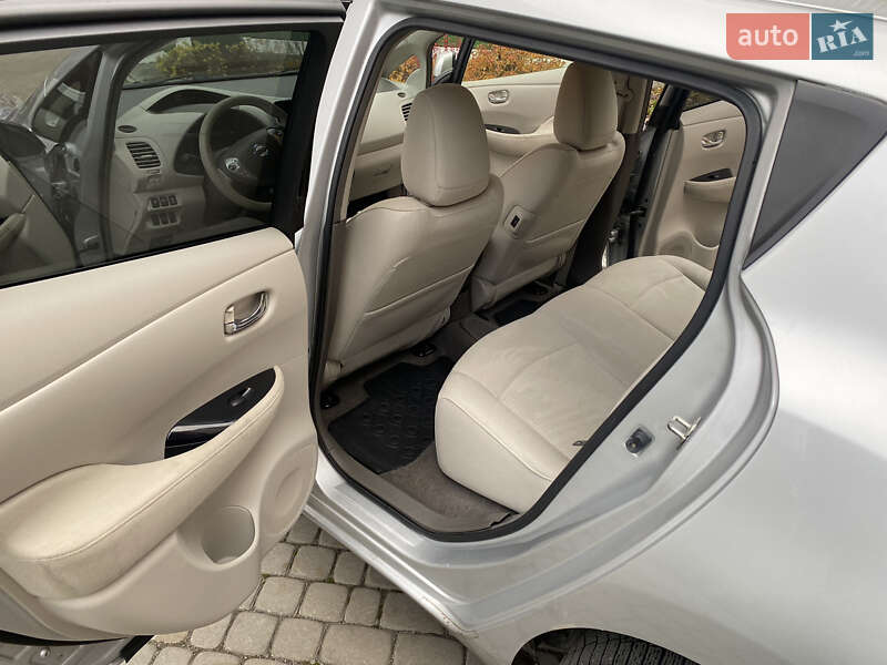 Хетчбек Nissan Leaf 2012 в Луцьку