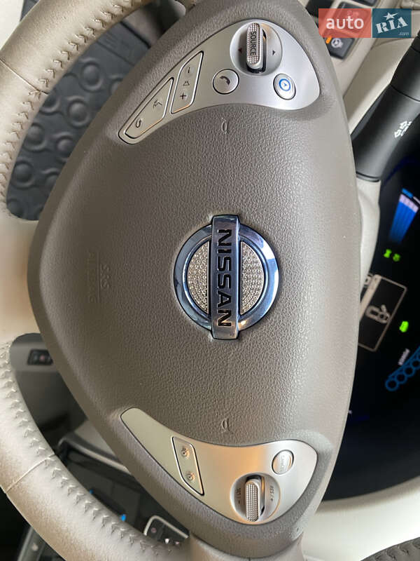 Хетчбек Nissan Leaf 2012 в Луцьку