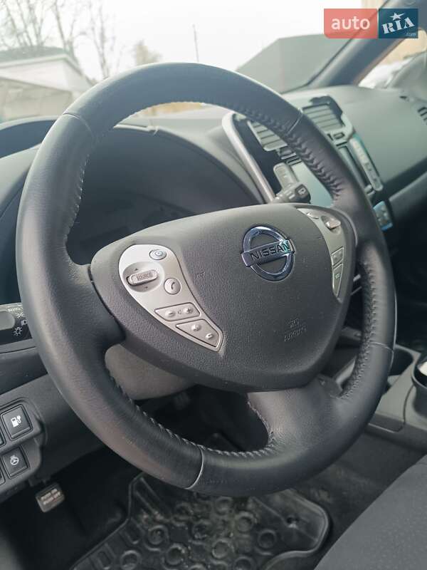 Хетчбек Nissan Leaf 2013 в Рівному фото 18 Хетчбек Nissan Leaf 2013 в Рівному