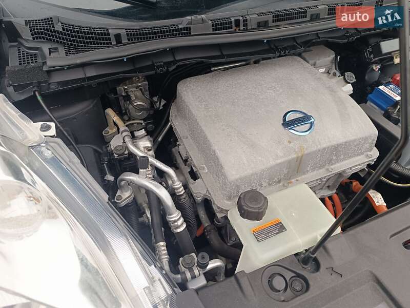 Хетчбек Nissan Leaf 2013 в Рівному фото 23 Хетчбек Nissan Leaf 2013 в Рівному