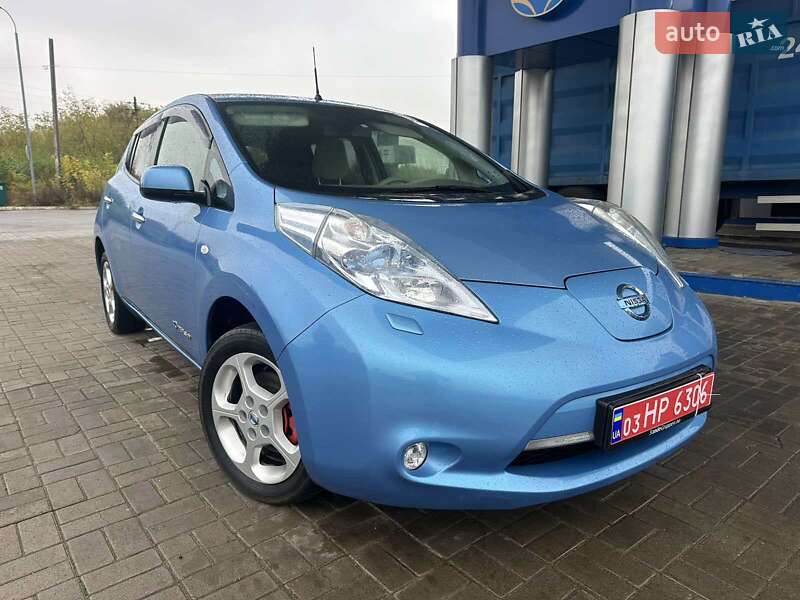 Хетчбек Nissan Leaf 2013 в Прилуках фото Хетчбек Nissan Leaf 2013 в Прилуках