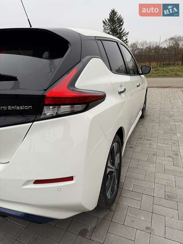 Хэтчбек Nissan Leaf 2020 в Долине