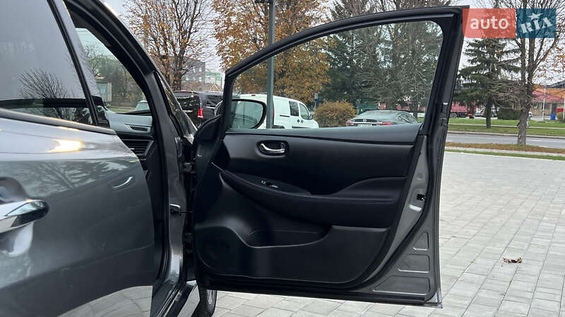 Хэтчбек Nissan Leaf 2020 в Луцке фото 70 Хэтчбек Nissan Leaf 2020 в Луцке