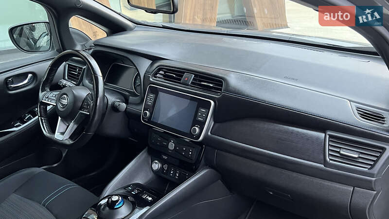 Хэтчбек Nissan Leaf 2020 в Луцке фото 76 Хэтчбек Nissan Leaf 2020 в Луцке