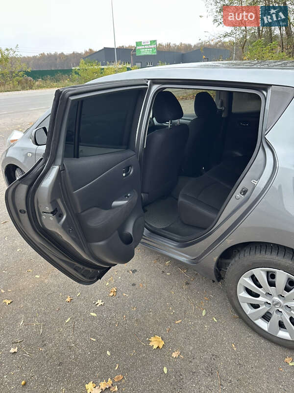 Хетчбек Nissan Leaf 2016 в Вінниці