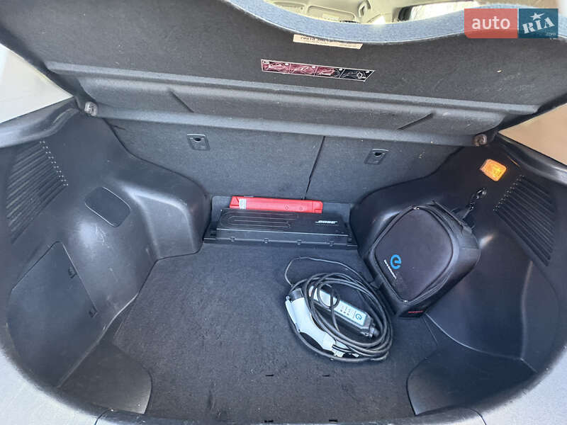 Хэтчбек Nissan Leaf 2014 в Луцке фото 18 Хэтчбек Nissan Leaf 2014 в Луцке