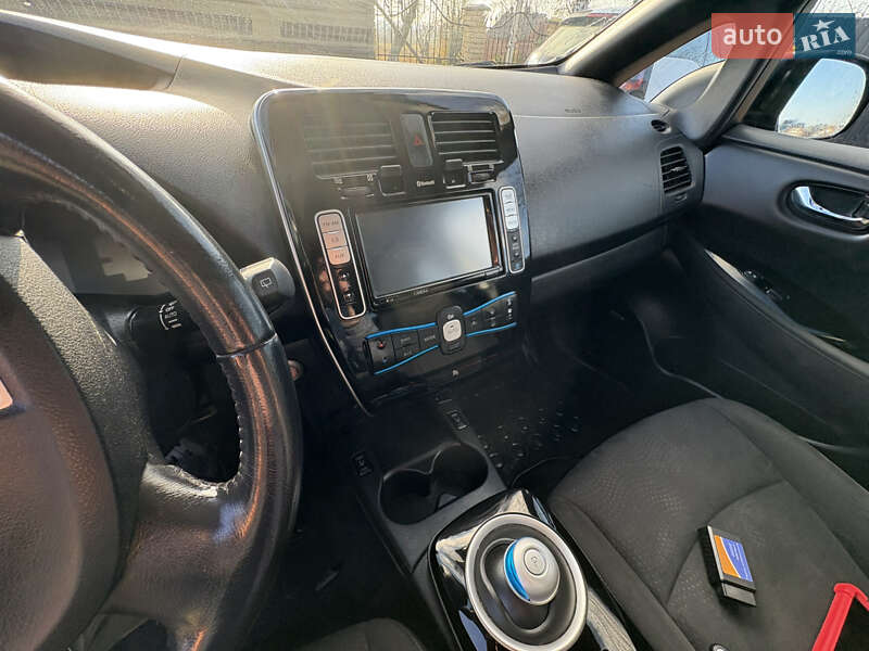 Хэтчбек Nissan Leaf 2014 в Луцке фото 23 Хэтчбек Nissan Leaf 2014 в Луцке