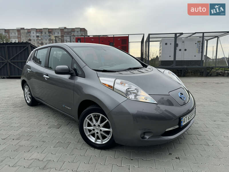 Хэтчбек Nissan Leaf 2015 в Калуше фото Хэтчбек Nissan Leaf 2015 в Калуше