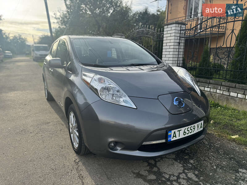 Хэтчбек Nissan Leaf 2015 в Калуше фото 14 Хэтчбек Nissan Leaf 2015 в Калуше