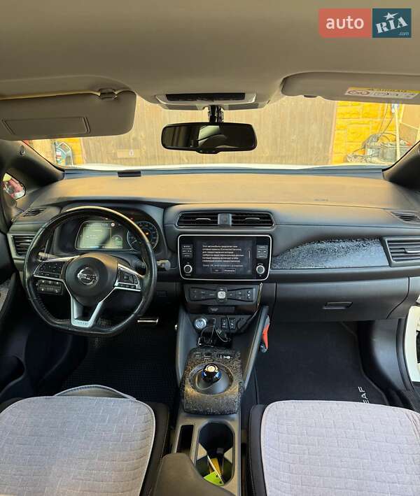 Хэтчбек Nissan Leaf 2019 в Ужгороде фото 27 Хэтчбек Nissan Leaf 2019 в Ужгороде
