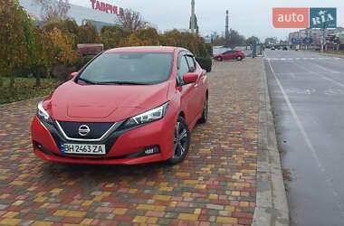Хэтчбек Nissan Leaf 2021 в Черноморске