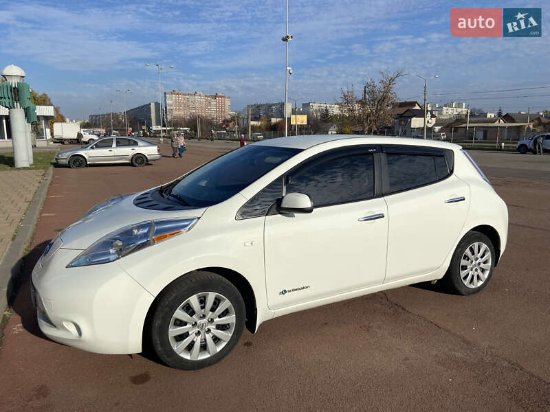 Nissan Leaf 2014
