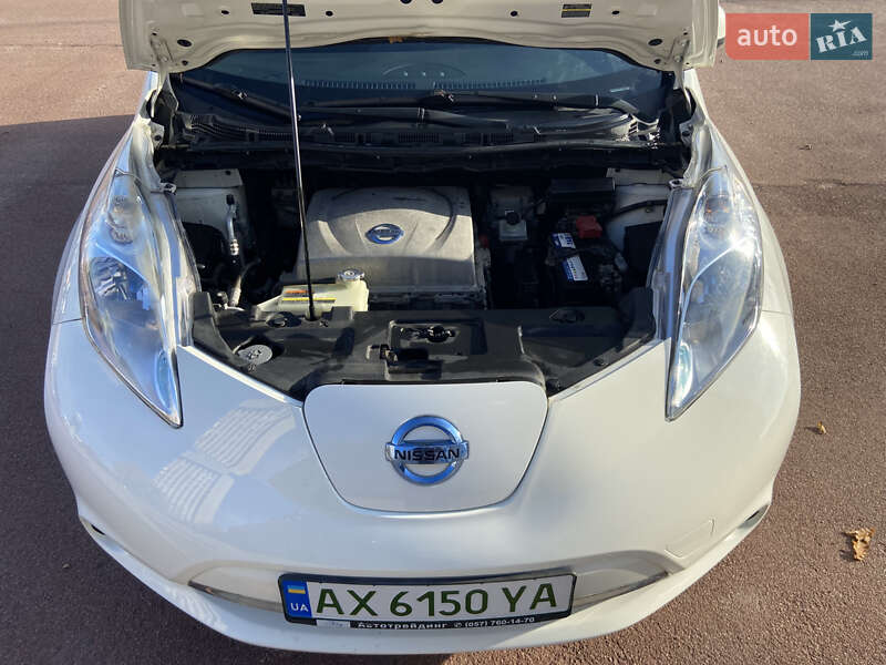 Хэтчбек Nissan Leaf 2014 в Харькове