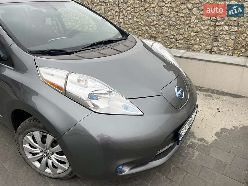 Хэтчбек Nissan Leaf 2016 в Тернополе