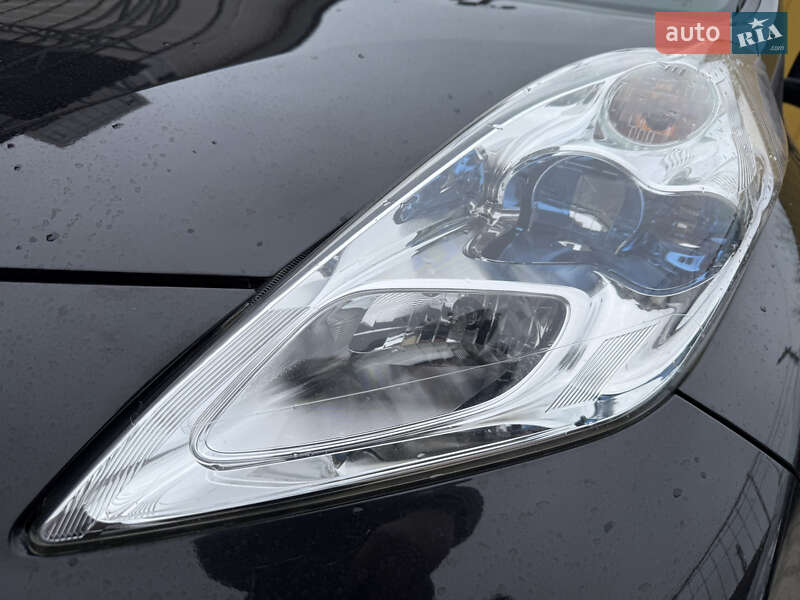 Хетчбек Nissan Leaf 2014 в Умані