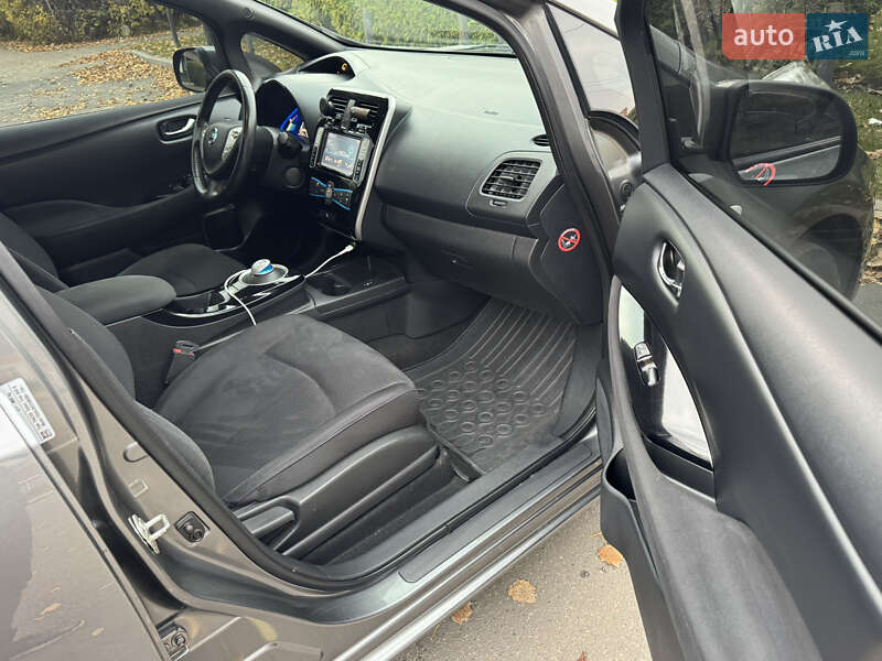 Хэтчбек Nissan Leaf 2015 в Днепре фото 14 Хэтчбек Nissan Leaf 2015 в Днепре