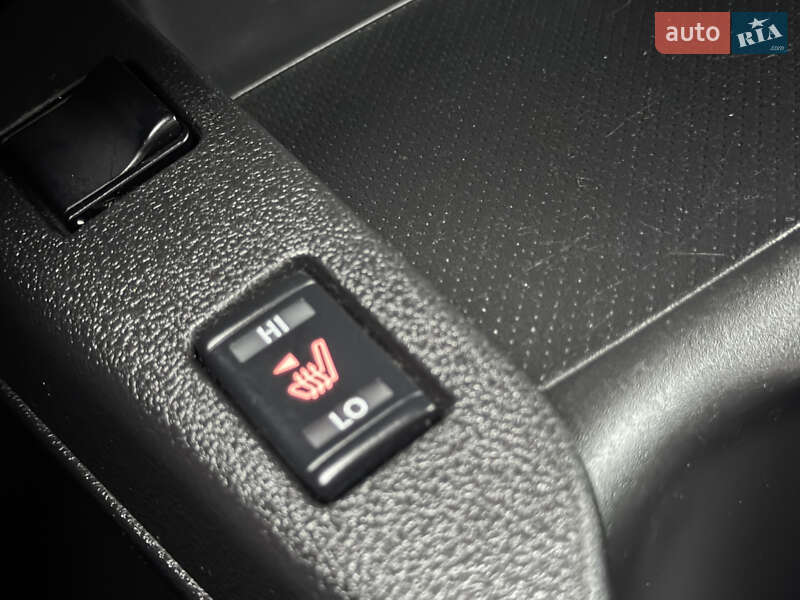 Хэтчбек Nissan Leaf 2015 в Днепре фото 19 Хэтчбек Nissan Leaf 2015 в Днепре