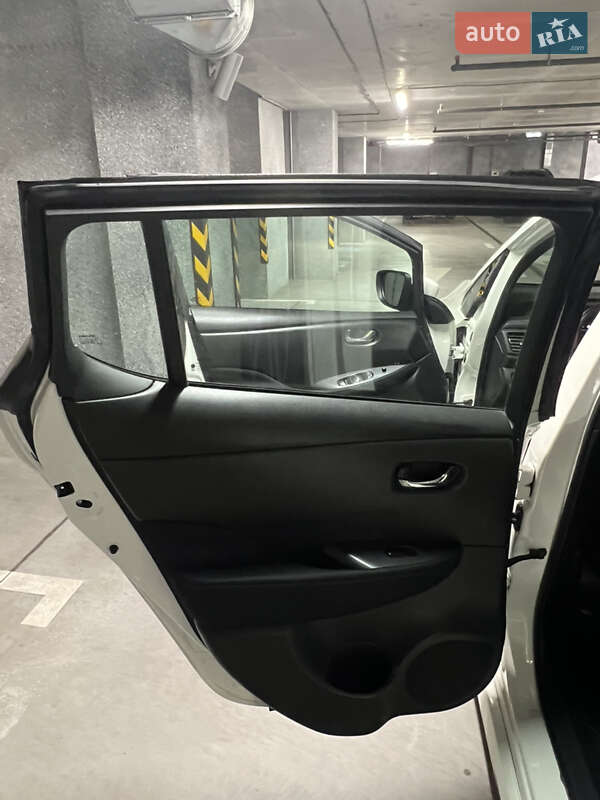 Хэтчбек Nissan Leaf 2018 в Киеве фото 13 Хэтчбек Nissan Leaf 2018 в Киеве