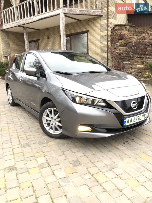 Хэтчбек Nissan Leaf 2018 в Харькове фото Хэтчбек Nissan Leaf 2018 в Харькове