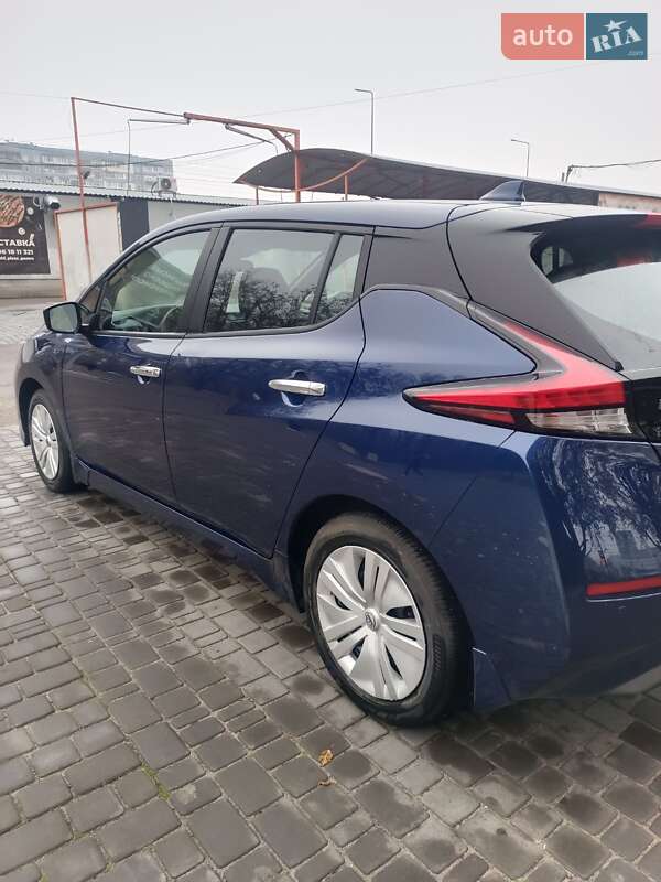 Хэтчбек Nissan Leaf 2024 в Каменском
