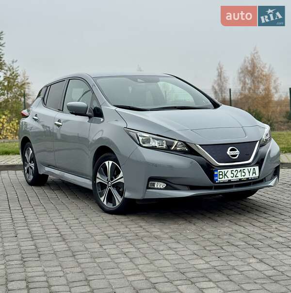 Хэтчбек Nissan Leaf 2022 в Ровно