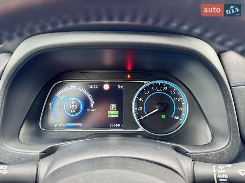 Хэтчбек Nissan Leaf 2022 в Ровно