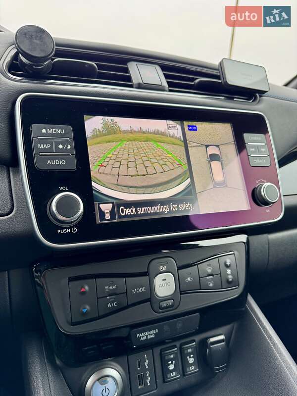 Хэтчбек Nissan Leaf 2022 в Ровно