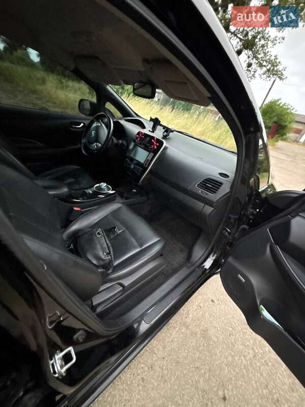 Хэтчбек Nissan Leaf 2013 в Галиче