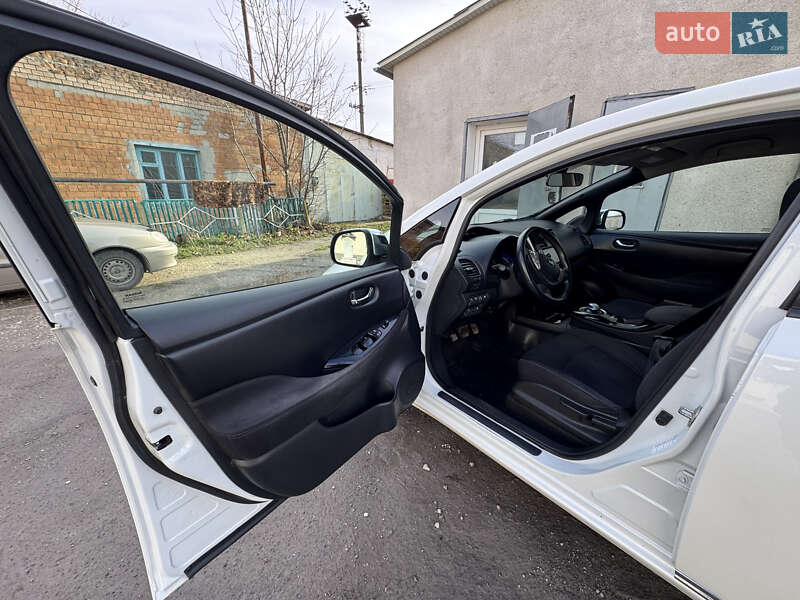 Хэтчбек Nissan Leaf 2014 в Волочиске фото 3 Хэтчбек Nissan Leaf 2014 в Волочиске