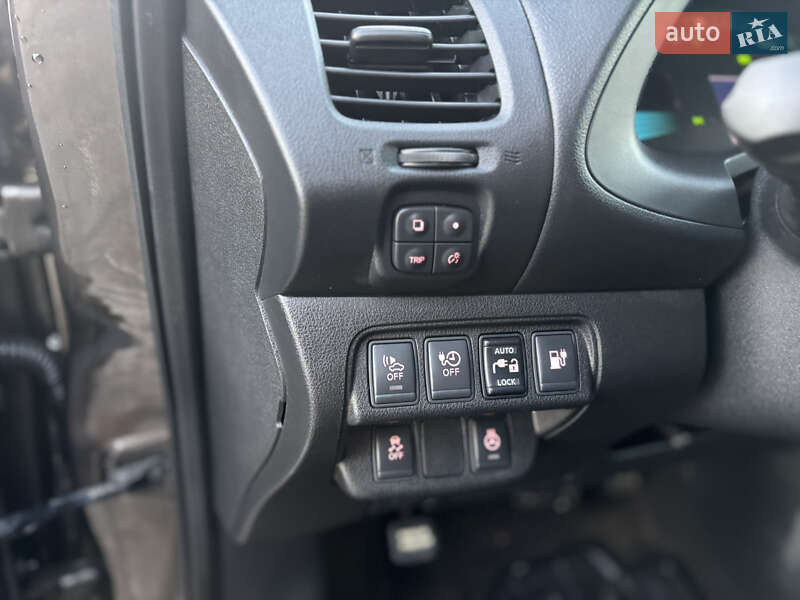 Хетчбек Nissan Leaf 2016 в Володимирі