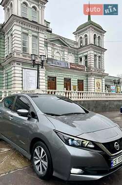Хетчбек Nissan Leaf 2018 в Львові