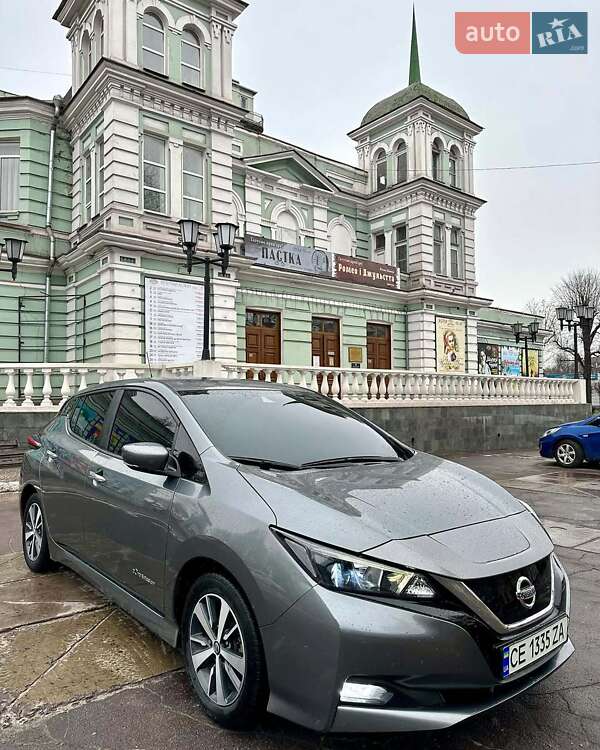 Хетчбек Nissan Leaf 2018 в Львові