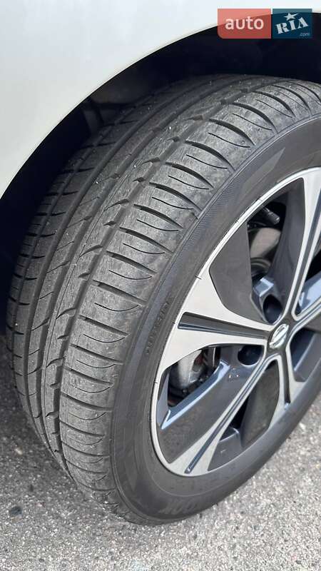 Хэтчбек Nissan Leaf 2020 в Харькове