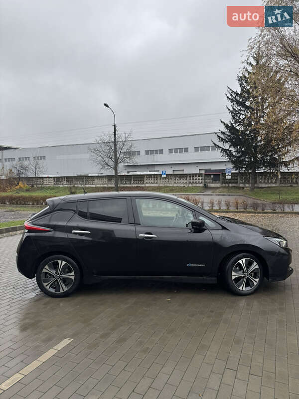 Хэтчбек Nissan Leaf 2018 в Луцке