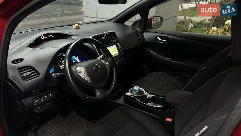 Хетчбек Nissan Leaf 2017 в Києві