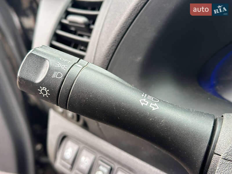 Хэтчбек Nissan Leaf 2014 в Днепре