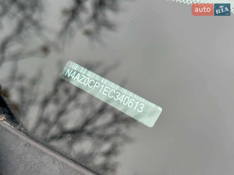 Хэтчбек Nissan Leaf 2014 в Днепре