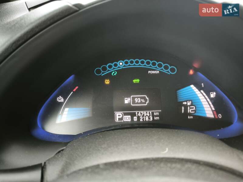 Хэтчбек Nissan Leaf 2013 в Львове