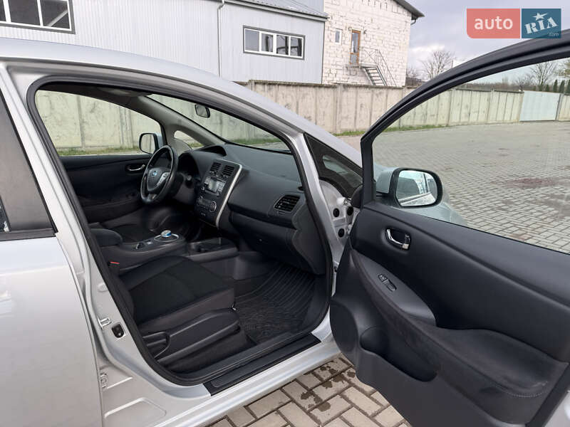 Хетчбек Nissan Leaf 2014 в Тернополі фото 25 Хетчбек Nissan Leaf 2014 в Тернополі