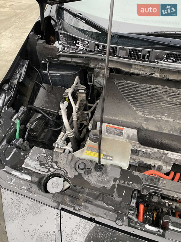 Хэтчбек Nissan Leaf 2018 в Ужгороде фото 15 Хэтчбек Nissan Leaf 2018 в Ужгороде