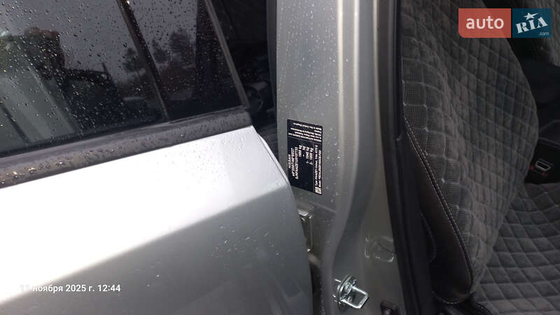 Хэтчбек Nissan Leaf 2022 в Полтаве