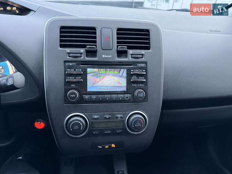 Хэтчбек Nissan Leaf 2014 в Тернополе