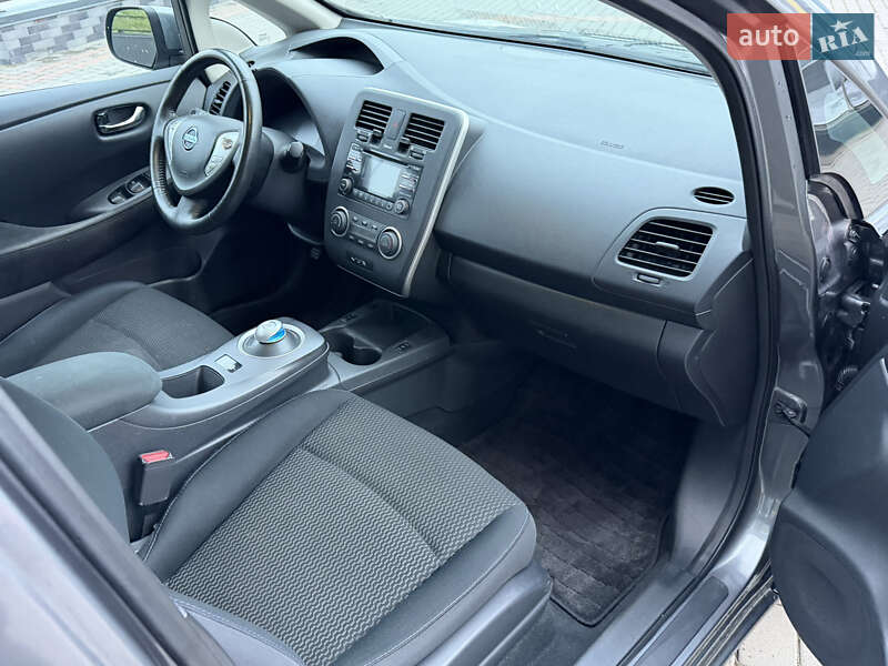 Хэтчбек Nissan Leaf 2014 в Тернополе
