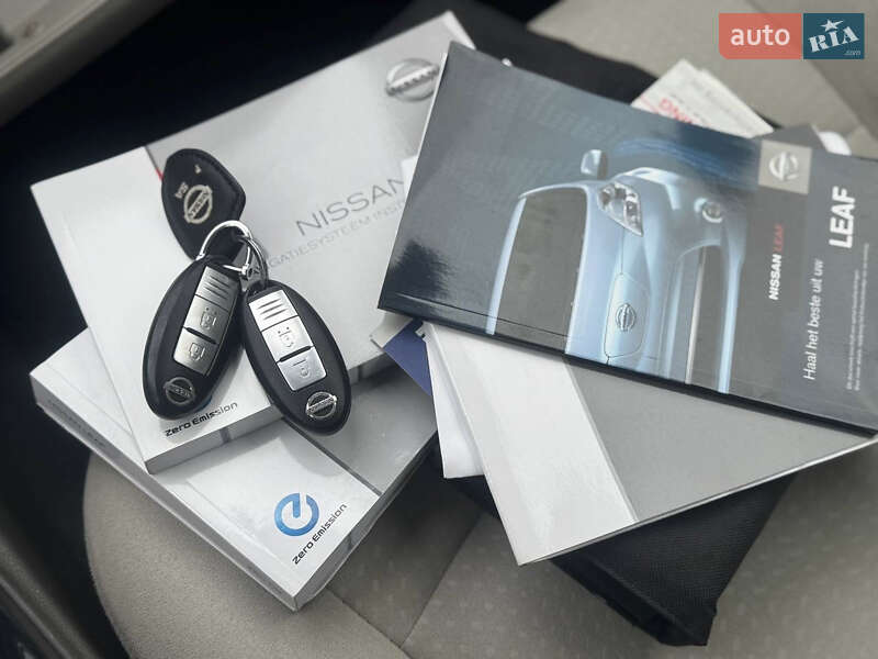 Хетчбек Nissan Leaf 2012 в Львові