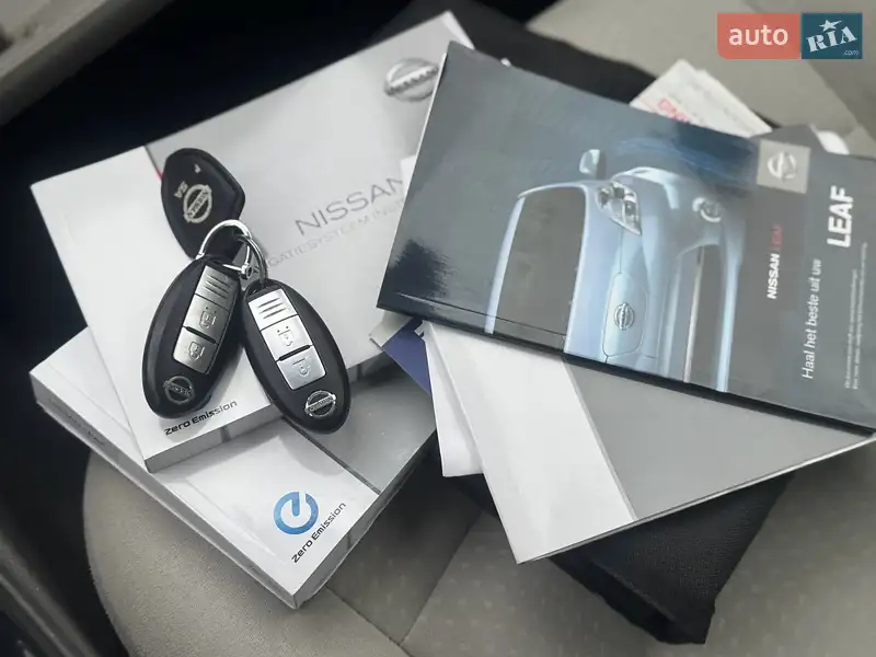 Хетчбек Nissan Leaf 2012 в Львові документ