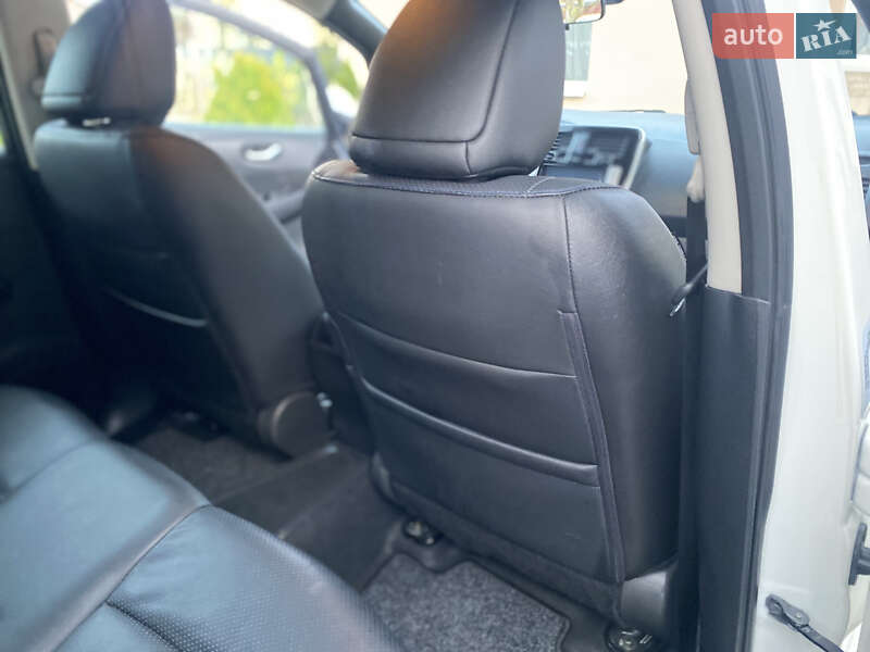 Хэтчбек Nissan Leaf 2016 в Виннице